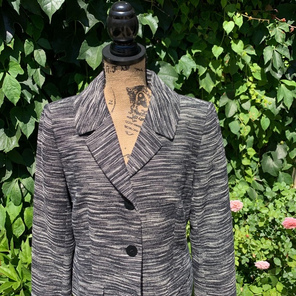 AUTHENTIC LAFAYETTE 148 Notched Lapel Blazer, L - Picture 4 of 8